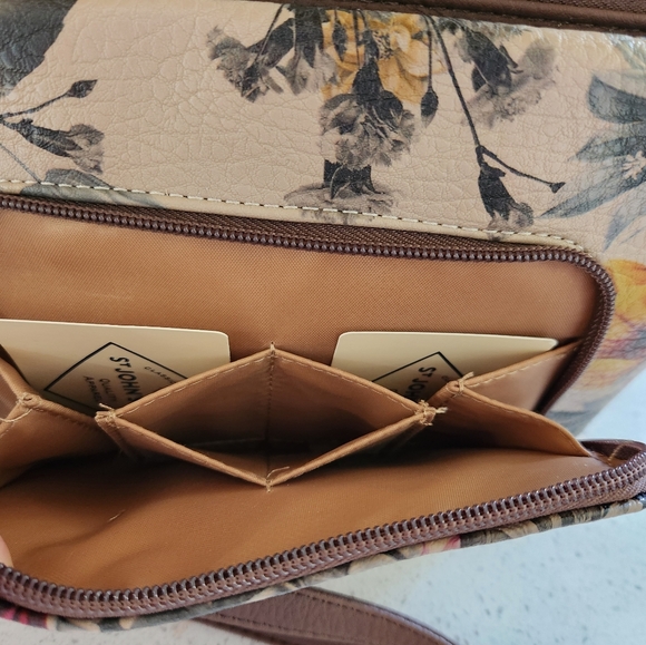 NWOT St. John's Bay Crossbody Purse - Picture 4 of 8